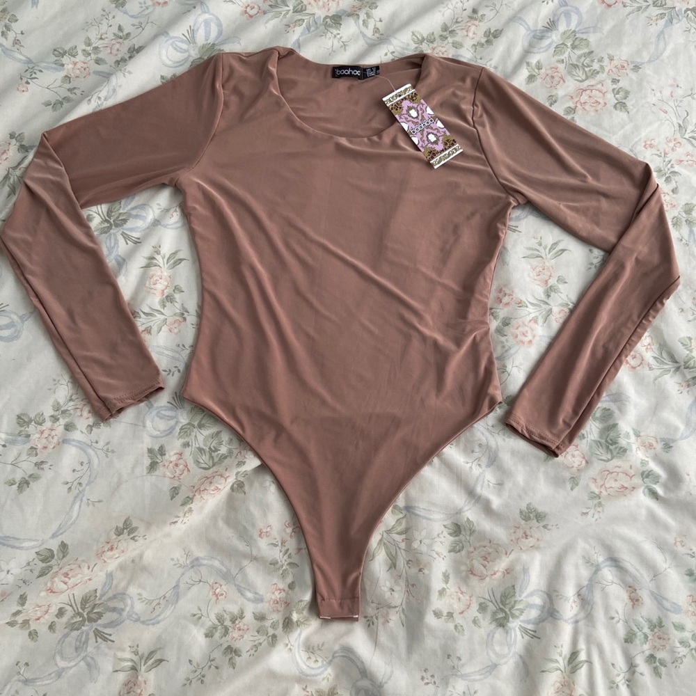 Boohoo bodysuit. NWT.